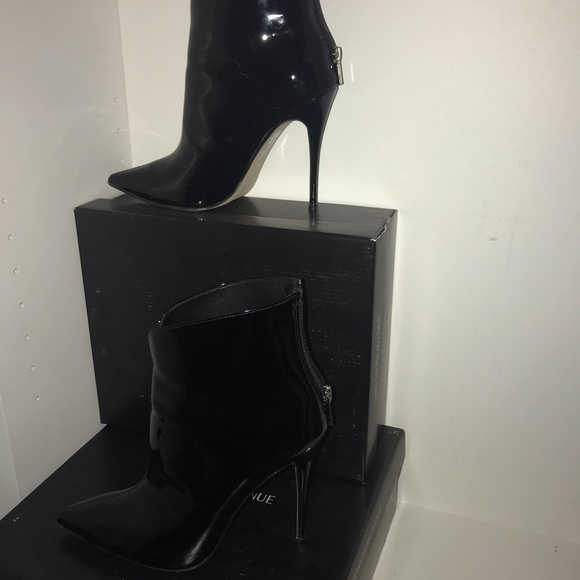 Sasks Fifth Avenue leather booties - Picture 3 of 4